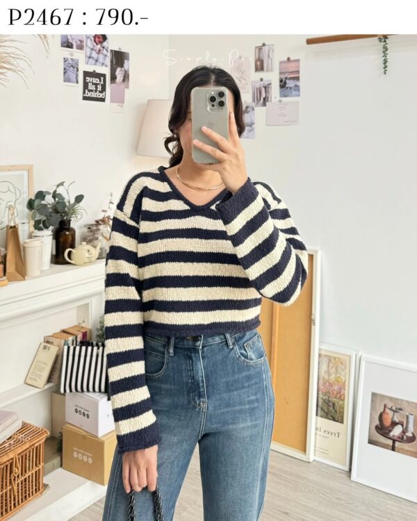 P2467 : เสื้อผ้าถักไหมพรมทอลายริ้วทรงครอปสั้นมาก - Image 3