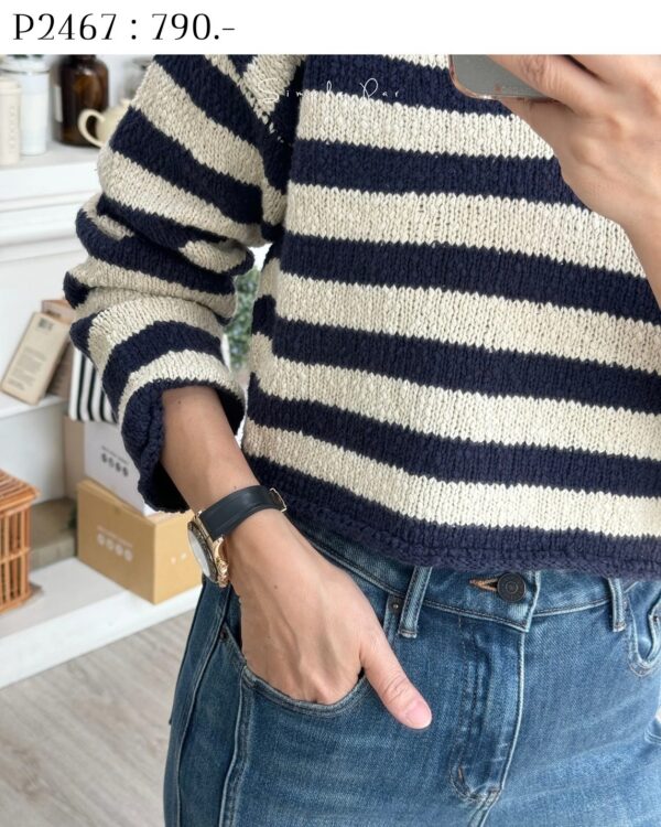 P2467 : เสื้อผ้าถักไหมพรมทอลายริ้วทรงครอปสั้นมาก - Image 6